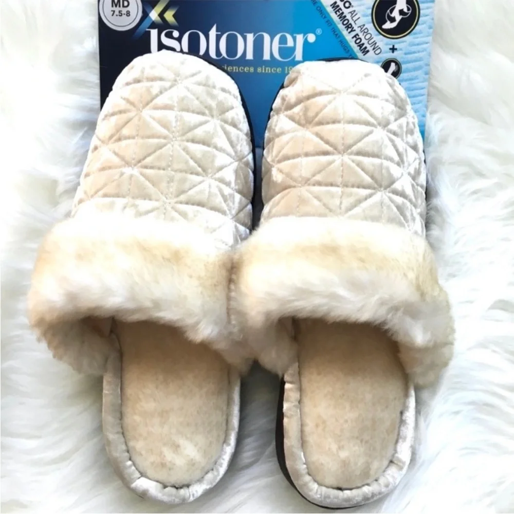 🆕 Isotoner Big Girl Crushed Velour Slippers - White Cream, 6.5/7